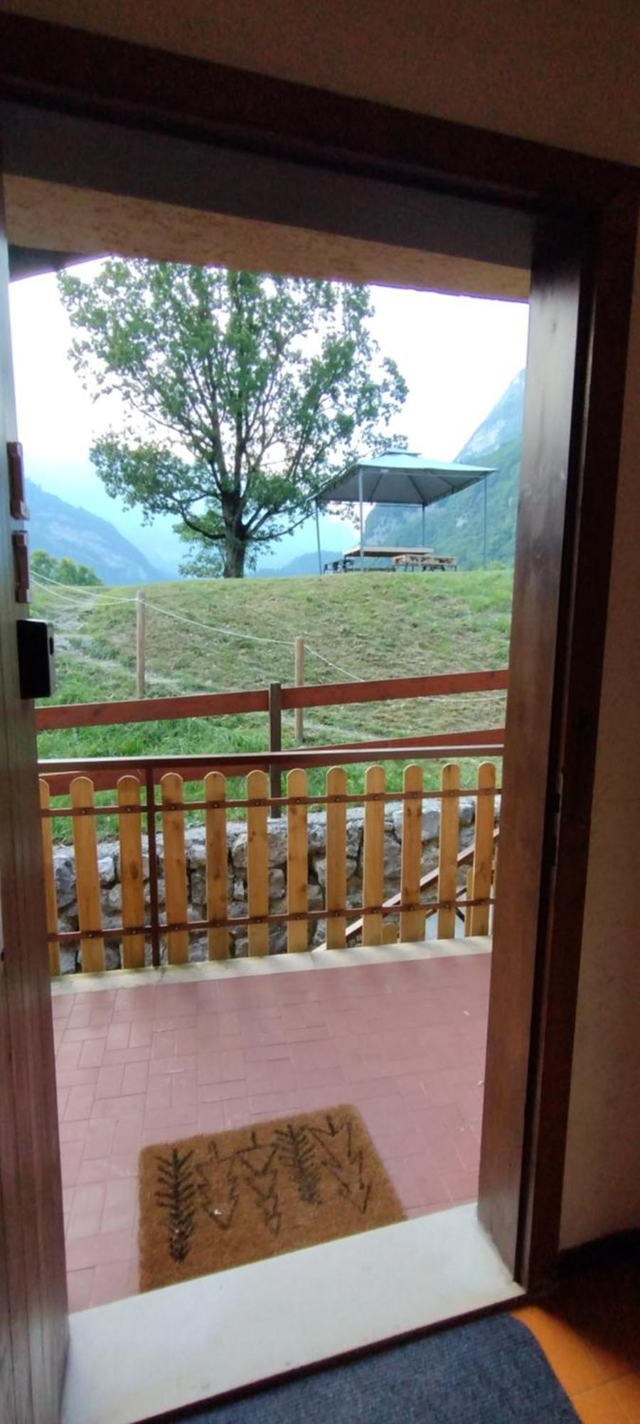 La Rustica Sul Lago Di Tenno Mansarda Extérieur photo